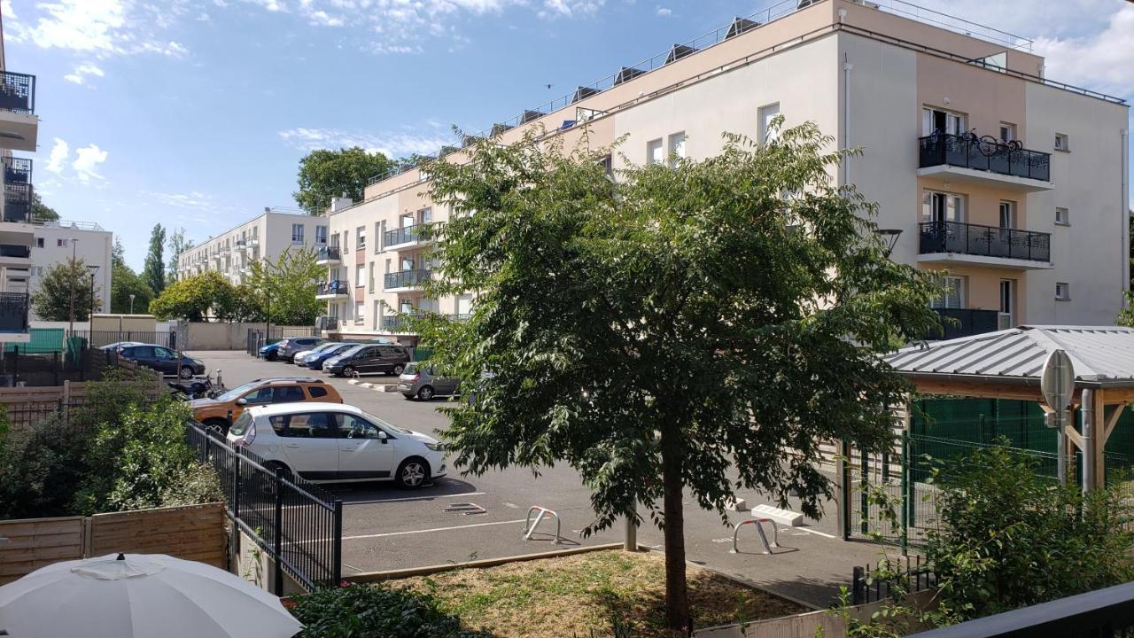 Disponible - Appartement Entier Neuf - 8Mn A Pied Rer C Paris, Parking Rue Gratuit, En Face Hopital D'Arpajon, Balcon Prive, Matelas Bultex 160X200, Ascenseur, Acces Pmr, Centre Ville A Pied Bagian luar foto
