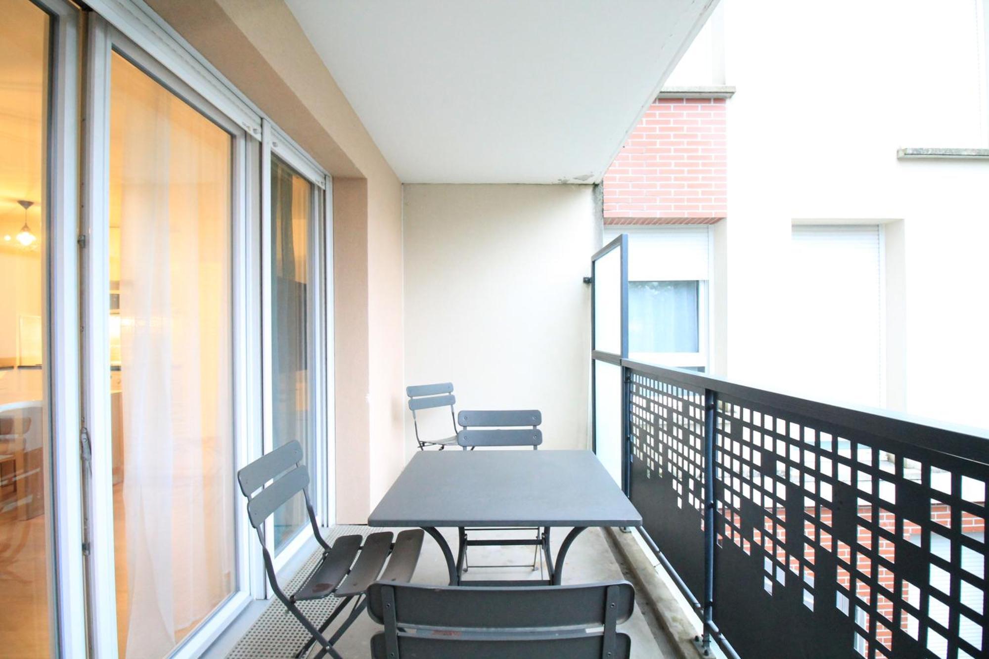 Disponible - Appartement Entier Neuf - 8Mn A Pied Rer C Paris, Parking Rue Gratuit, En Face Hopital D'Arpajon, Balcon Prive, Matelas Bultex 160X200, Ascenseur, Acces Pmr, Centre Ville A Pied Bagian luar foto