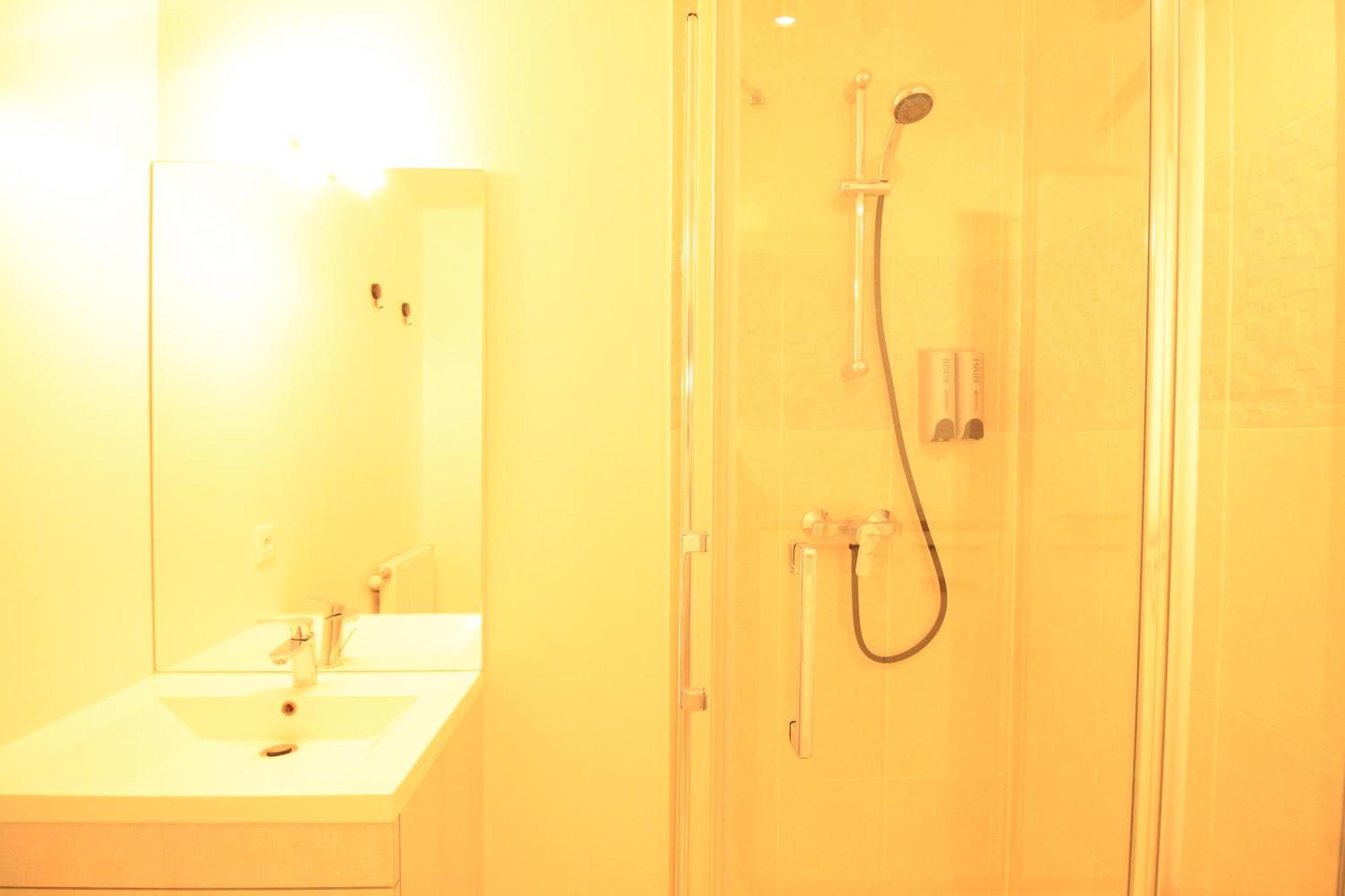 Disponible - Appartement Entier Neuf - 8Mn A Pied Rer C Paris, Parking Rue Gratuit, En Face Hopital D'Arpajon, Balcon Prive, Matelas Bultex 160X200, Ascenseur, Acces Pmr, Centre Ville A Pied Bagian luar foto