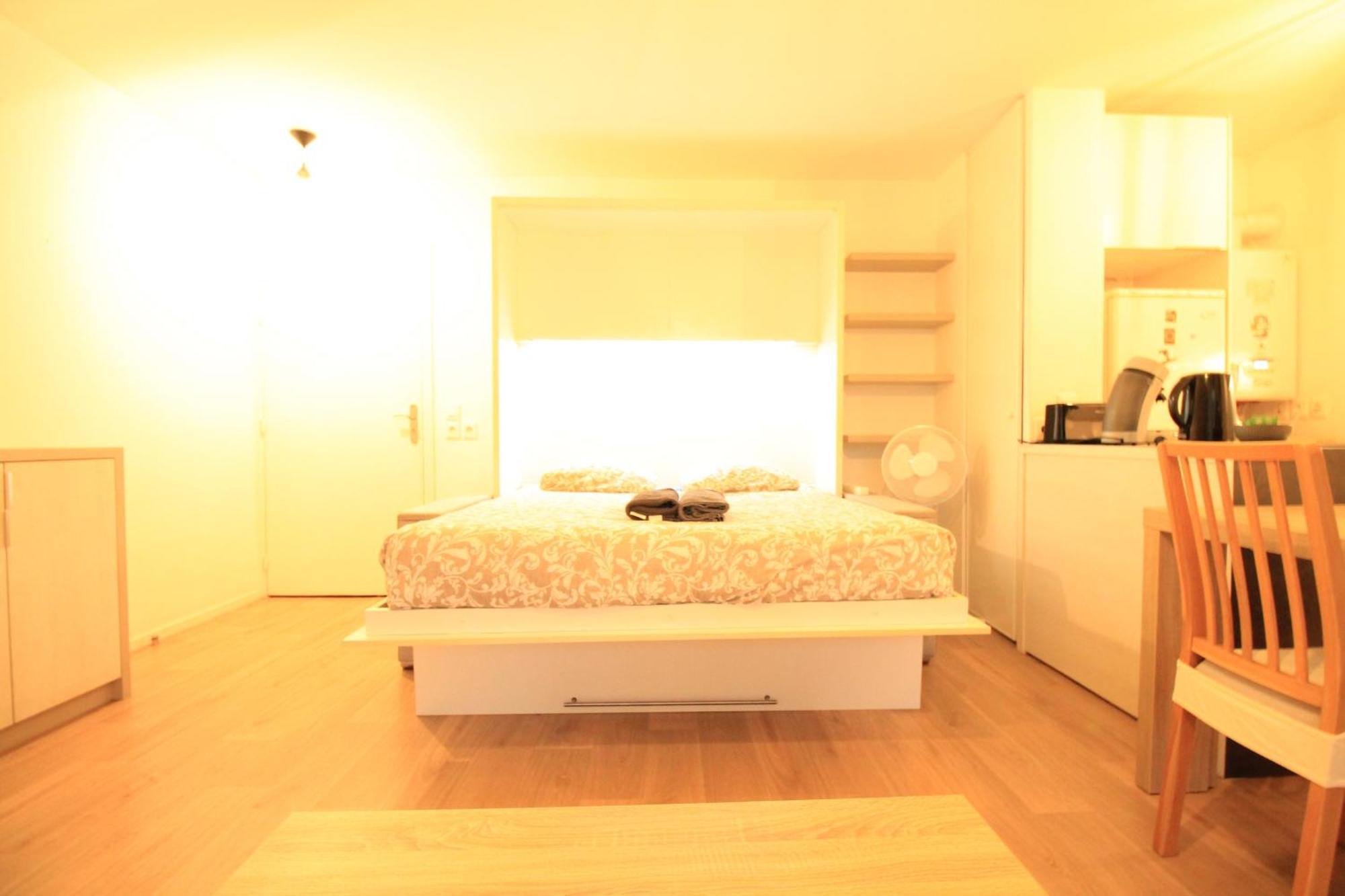 Disponible - Appartement Entier Neuf - 8Mn A Pied Rer C Paris, Parking Rue Gratuit, En Face Hopital D'Arpajon, Balcon Prive, Matelas Bultex 160X200, Ascenseur, Acces Pmr, Centre Ville A Pied Bagian luar foto