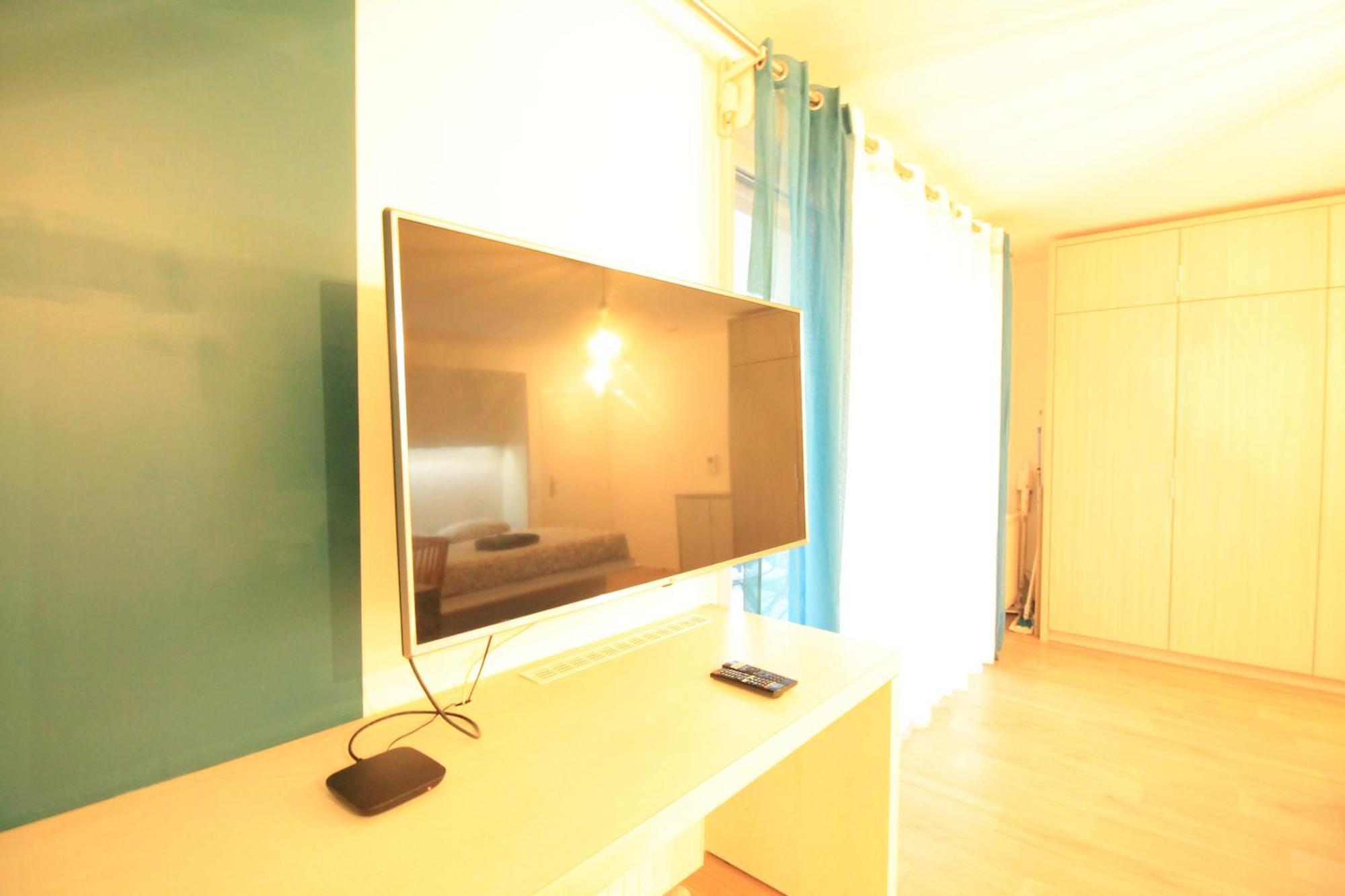 Disponible - Appartement Entier Neuf - 8Mn A Pied Rer C Paris, Parking Rue Gratuit, En Face Hopital D'Arpajon, Balcon Prive, Matelas Bultex 160X200, Ascenseur, Acces Pmr, Centre Ville A Pied Bagian luar foto